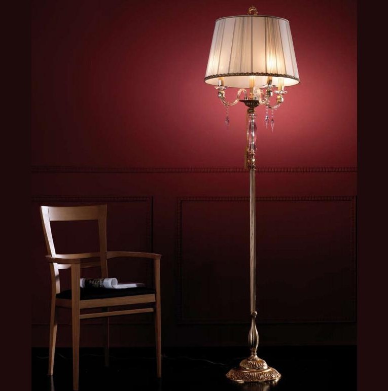 Торшер EVROLUCE LAMPADARU Торшер EVROLUCE LAMPADARU