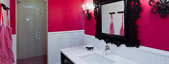 Как использовать розовый цвет в интерьере ванной