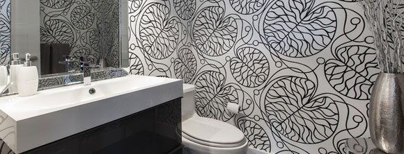 Як використовувати чорний колір в інтер'єрі ванної кімнати