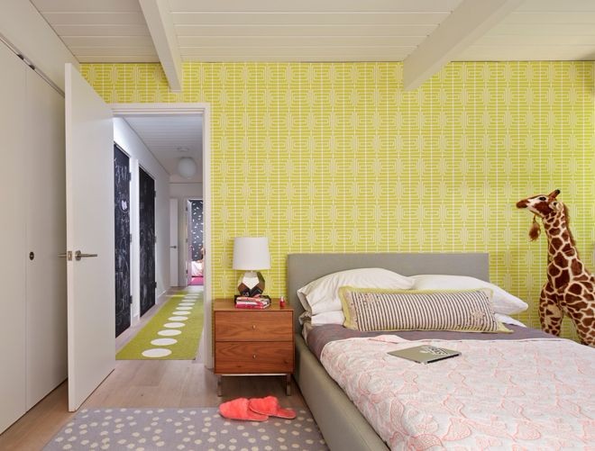 Як використовувати улюблений колір у декорі спальні